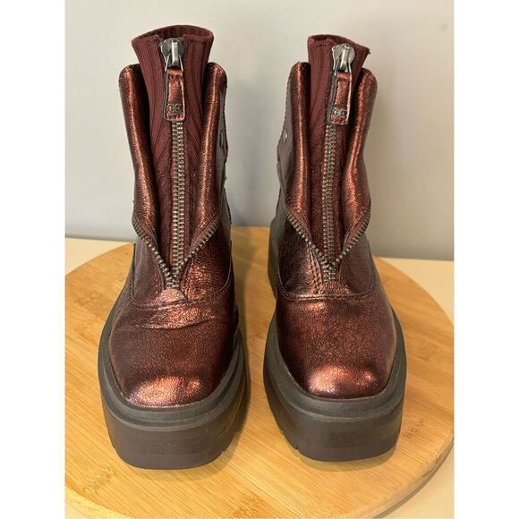 Sam Edelman Women's Linds Metallic Zip Folded Shaft Chelsea Boots Red Size 6 - Picture 3 of 9